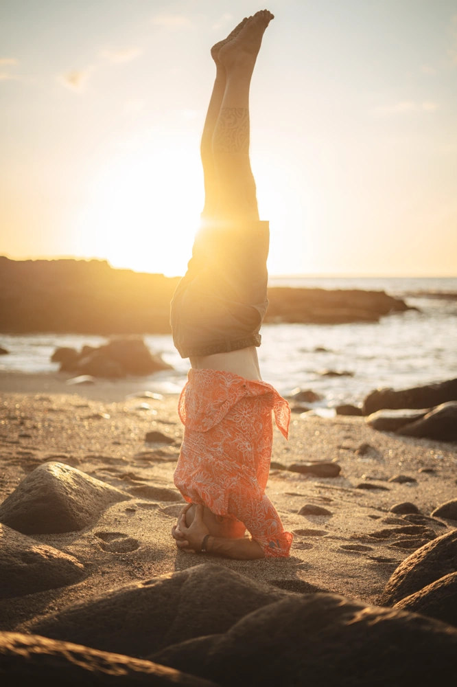 Pratique attentive de l’Ashtanga dans un environnement tropical